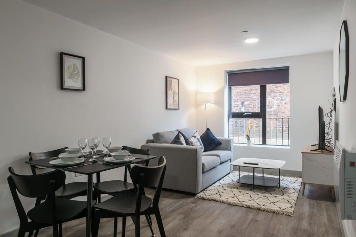 Contemporary 1 Bed Apartment In Liverpool Centre Экстерьер фото