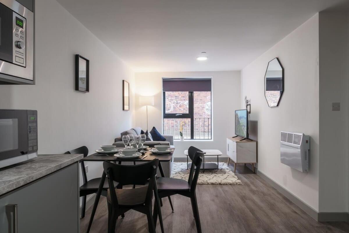 Contemporary 1 Bed Apartment In Liverpool Centre Экстерьер фото